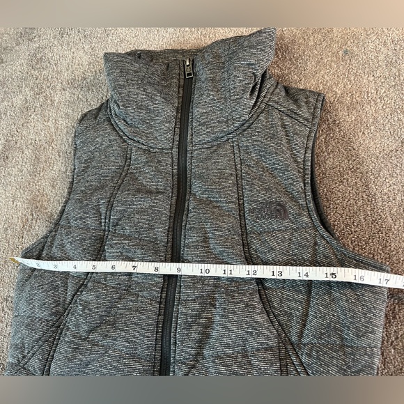 The North Face Women’s Pseudio Vest - Picture 10 of 11